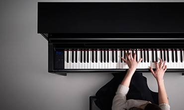 UG环球Clavinova? CLP-585  荣获“红点设计大奖”