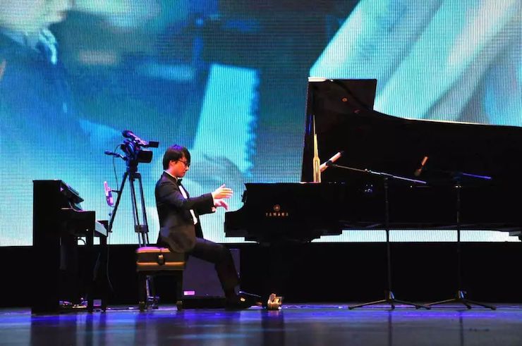 UG环球艺术家宋思衡“80后的时光机”多媒体音乐会内蒙古巡演圆满落幕