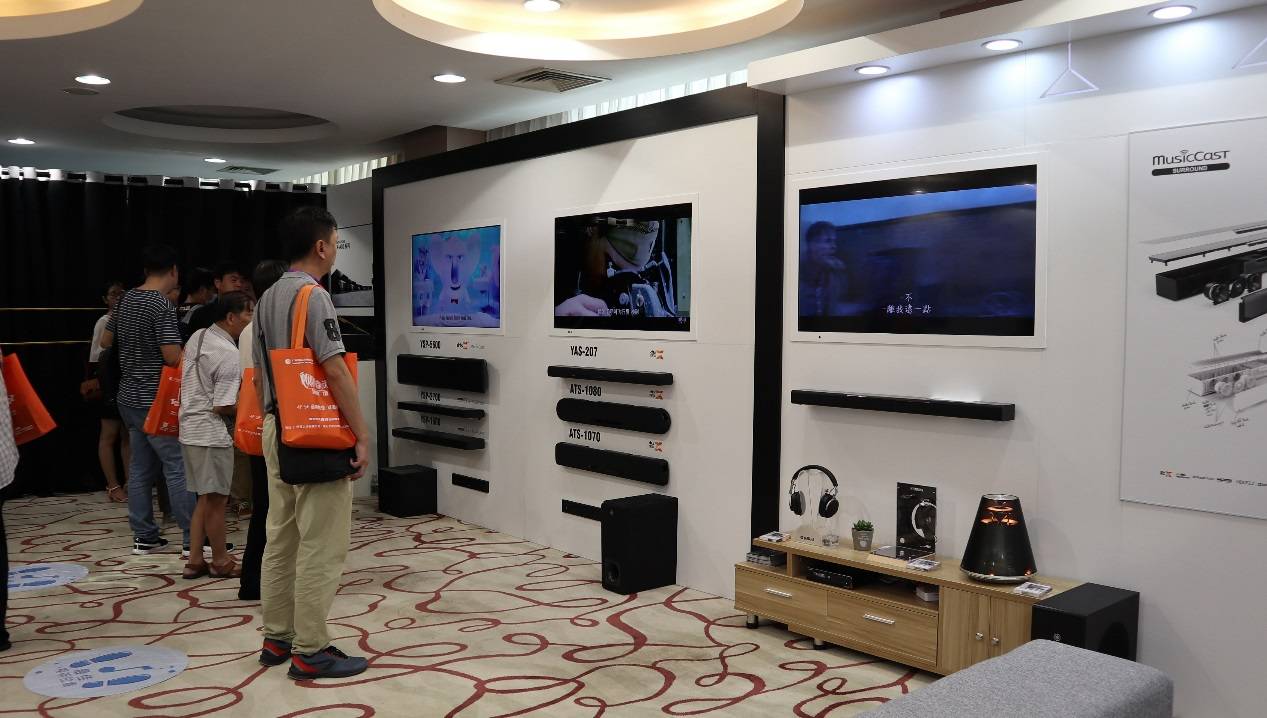 娱乐音质新境界，UG环球携带家庭音响新品亮相2018广州国际音响唱片展