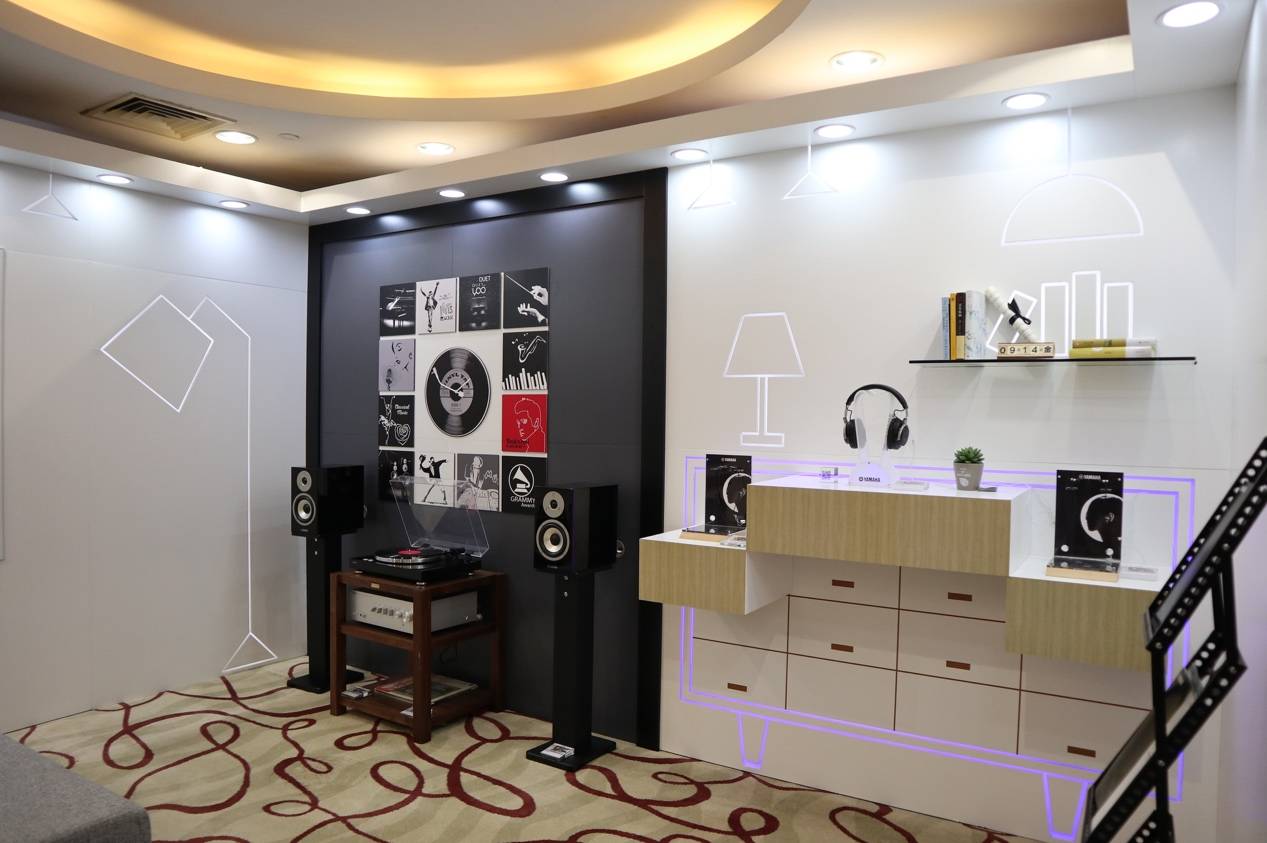 娱乐音质新境界，UG环球携带家庭音响新品亮相2018广州国际音响唱片展