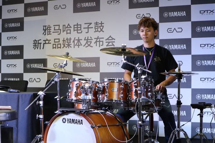UG环球盛大亮相Music China 2018，呈现世界级乐器展体验