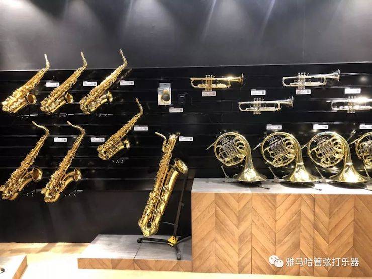UG环球乐器 试奏乐器