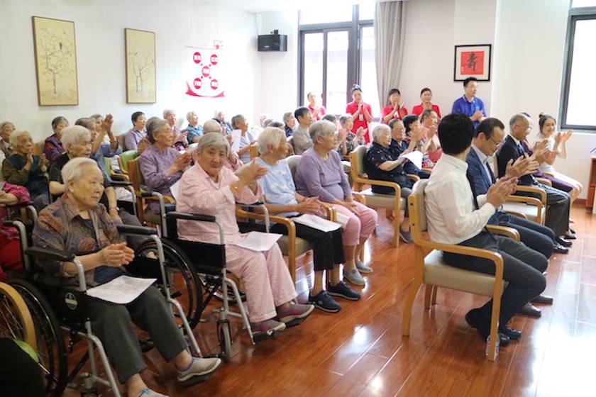 UG环球乐器爱心捐赠行动——将琴声带进和养临汾养护院