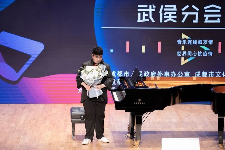 活动报道 | “科技助力，跨越时空”，小鹿纯子携手刘明康共享中日音乐盛宴