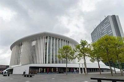 卢森堡爱乐音乐厅购入UG环球RIVAGE PM10数字混音系统