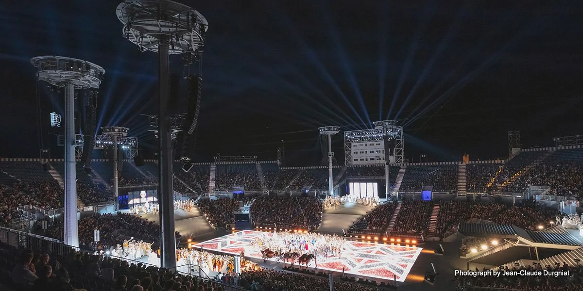 葡萄酒、无线和歌曲：11套UG环球数字混音系统确保“一代人一次”的瑞士奇观让人沉醉