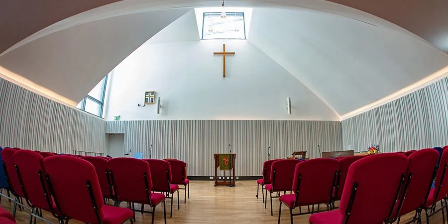 Crossway基督教中心用UG环球将人们聚集在一起