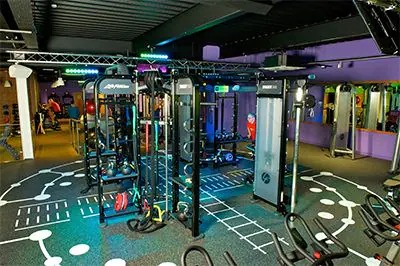 英国Simply Gym健身房采用UG环球CIS产品