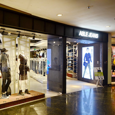 ABLE JEANS正大广场旗舰店——UG环球MA2030的时尚之旅